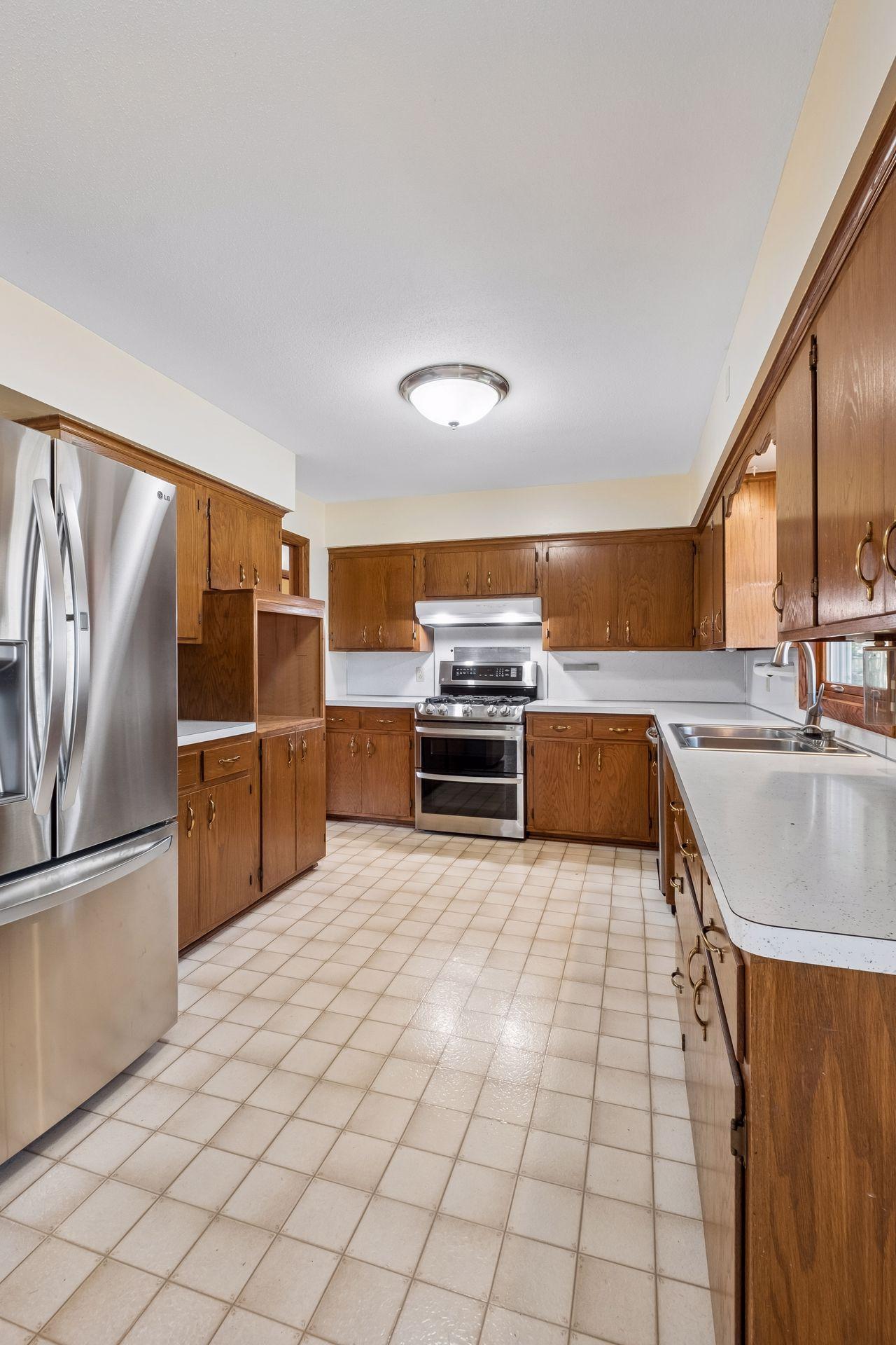 View of Residential at 702 Madison Street, Shakopee MN 55379, Shakopee (9 of 58) - Mike Wilen | Minnesota Team Real Estate
