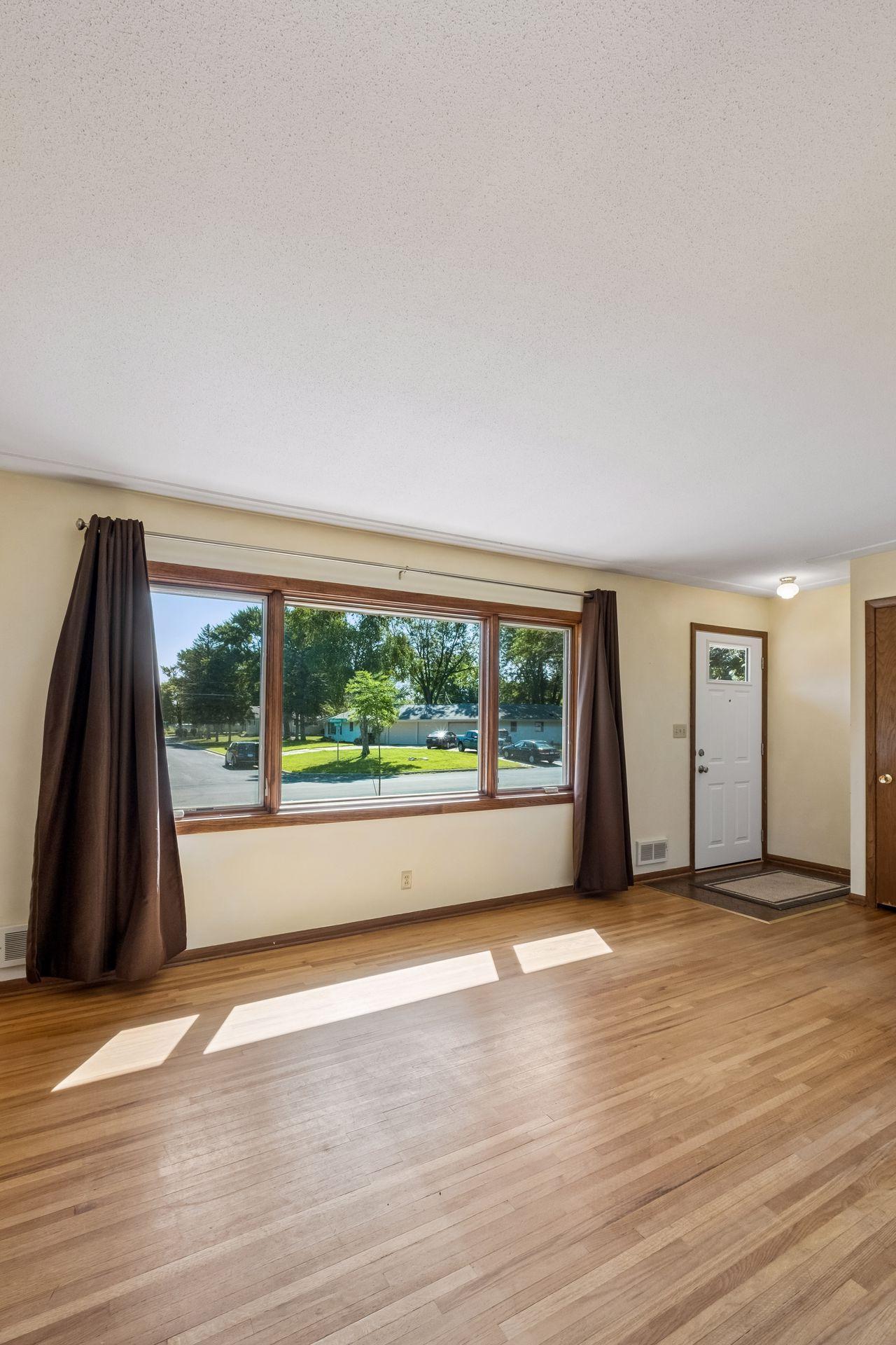View of Residential at 702 Madison Street, Shakopee MN 55379, Shakopee (5 of 58) - Mike Wilen | Minnesota Team Real Estate