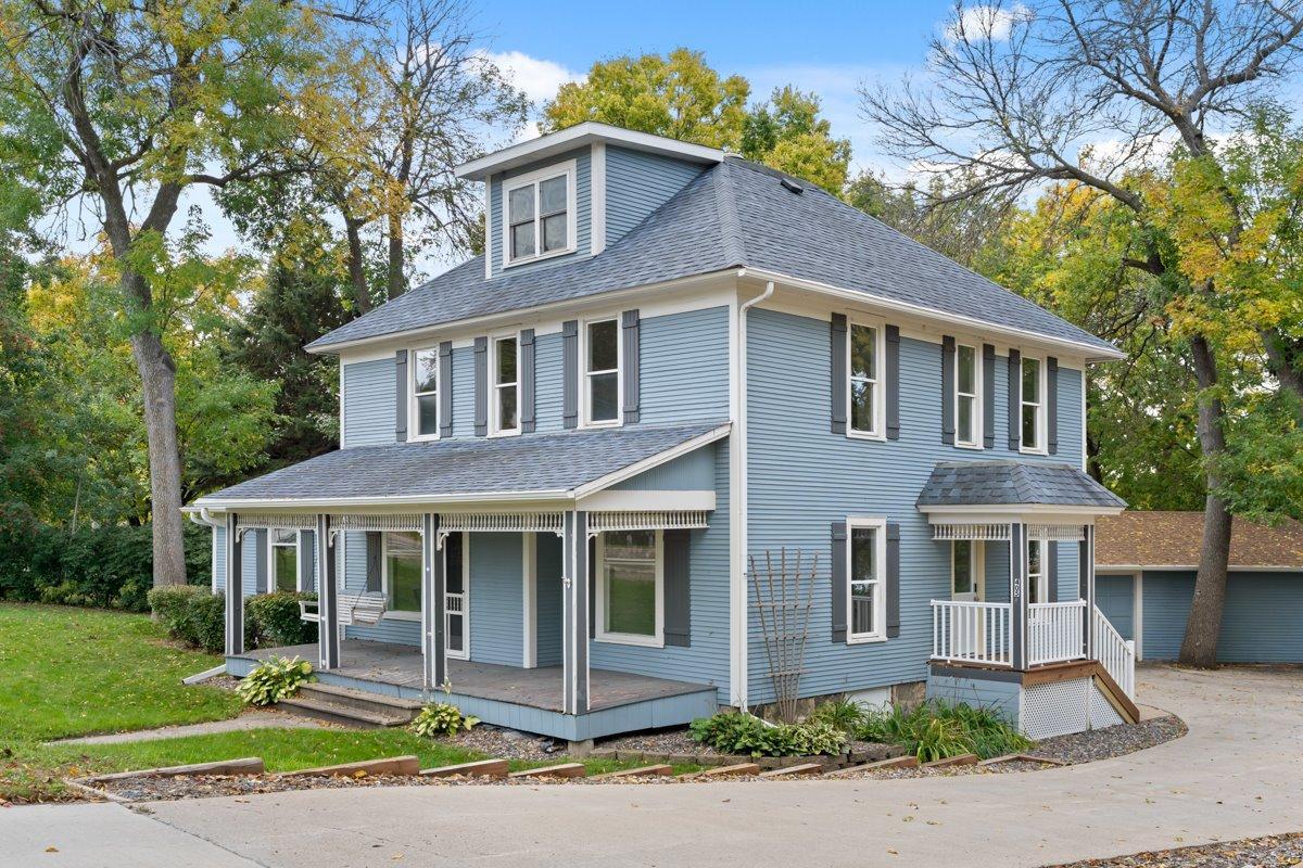 View of Duplex Up and Down at 405 Lake Boulevard, Buffalo - Mike Wilen | Minnesota Team Real Estate