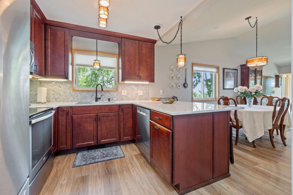 View of Residential at 5501 Auto Club Road, Bloomington MN 55437, Bloomington (2 of 25) - Mike Wilen | Minnesota Team Real Estate