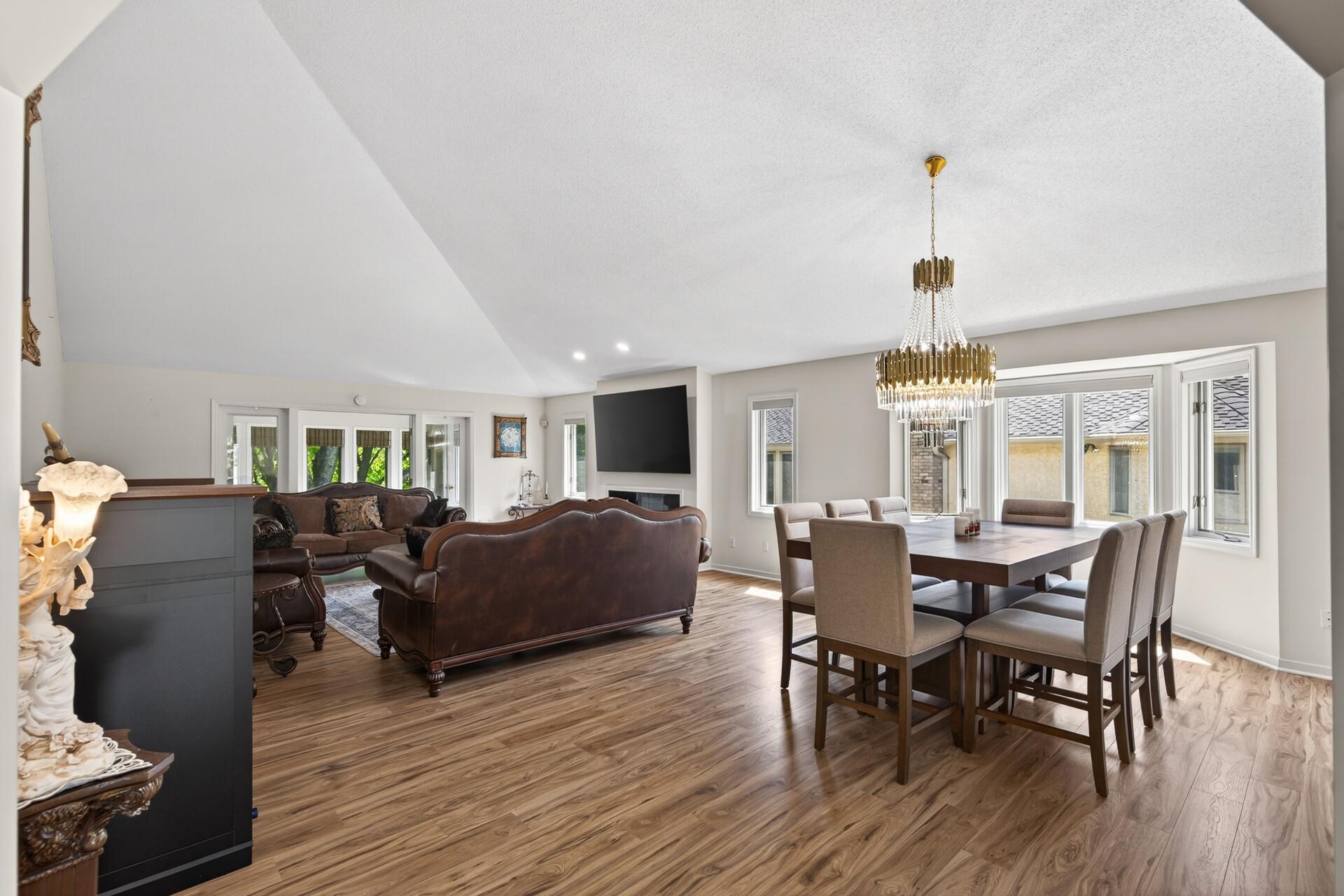 View of Residential at 10417 Fawns Way, Eden Prairie MN 55347, Eden Prairie (6 of 45) - Mike Wilen | Minnesota Team Real Estate