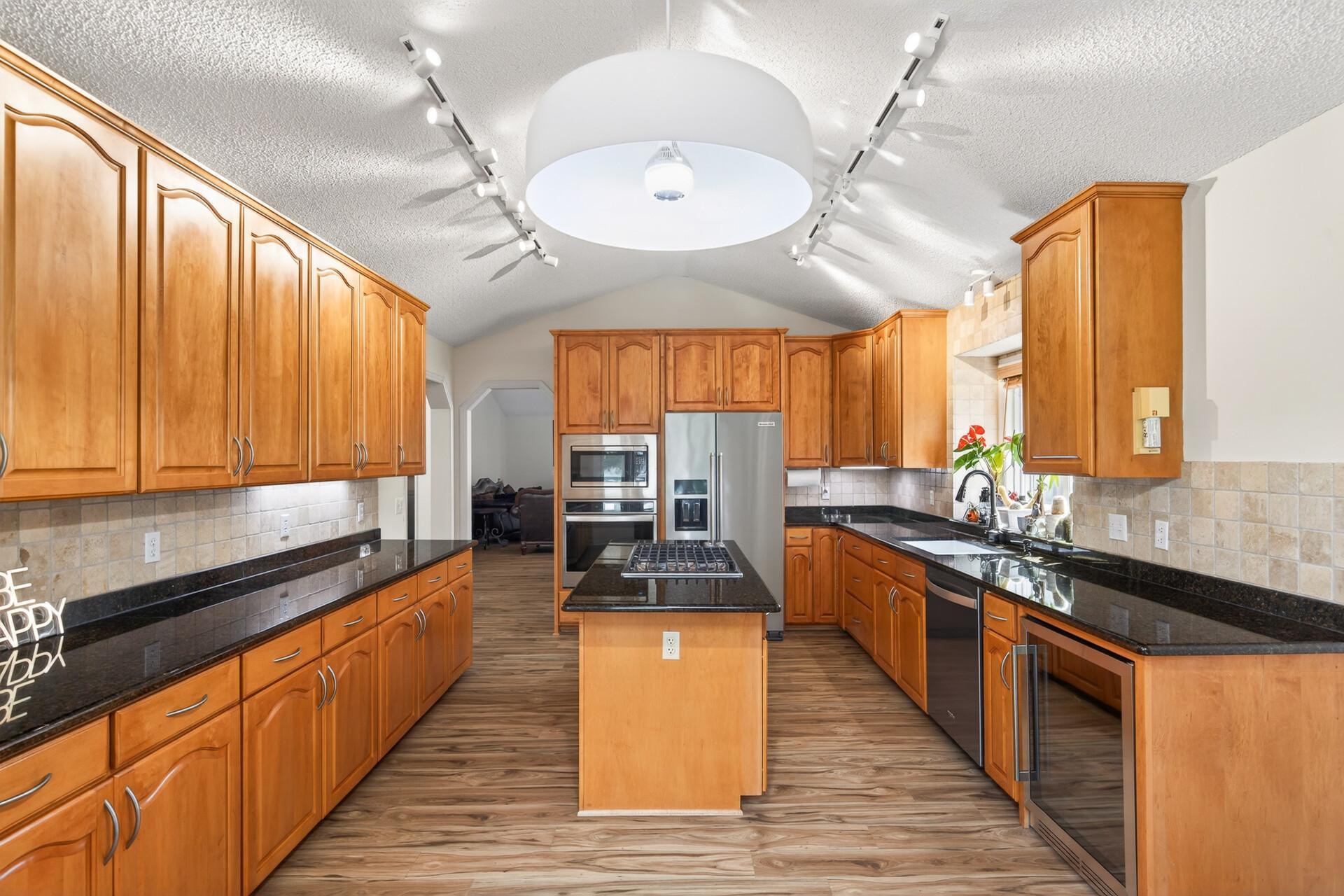 View of Residential at 10417 Fawns Way, Eden Prairie MN 55347, Eden Prairie (11 of 45) - Mike Wilen | Minnesota Team Real Estate
