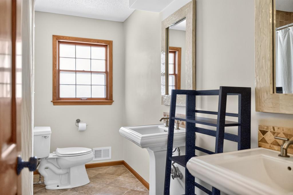 View of Residential at 133 Craig Way, Fridley MN 55432, Fridley (57 of 130) - Mike Wilen | Minnesota Team Real Estate
