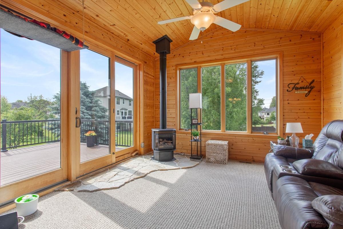 View of Residential at 5721 103rd Avenue, Brooklyn Park MN 55443, Brooklyn Park (3 of 41) - Mike Wilen | Minnesota Team Real Estate