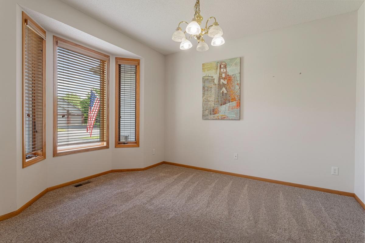 View of Residential at 5721 103rd Avenue, Brooklyn Park MN 55443, Brooklyn Park (16 of 41) - Mike Wilen | Minnesota Team Real Estate