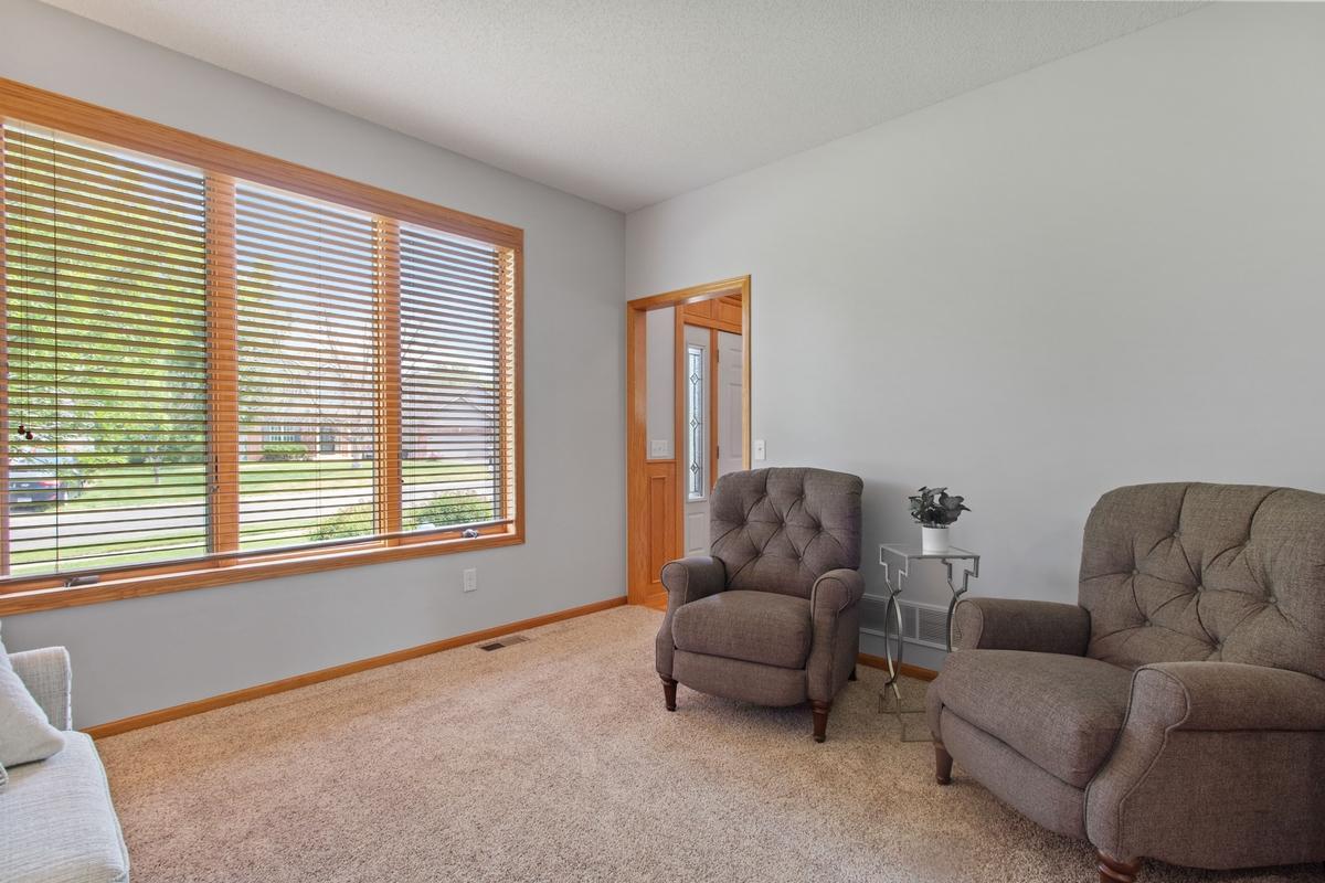 View of Residential at 5721 103rd Avenue, Brooklyn Park MN 55443, Brooklyn Park (21 of 41) - Mike Wilen | Minnesota Team Real Estate