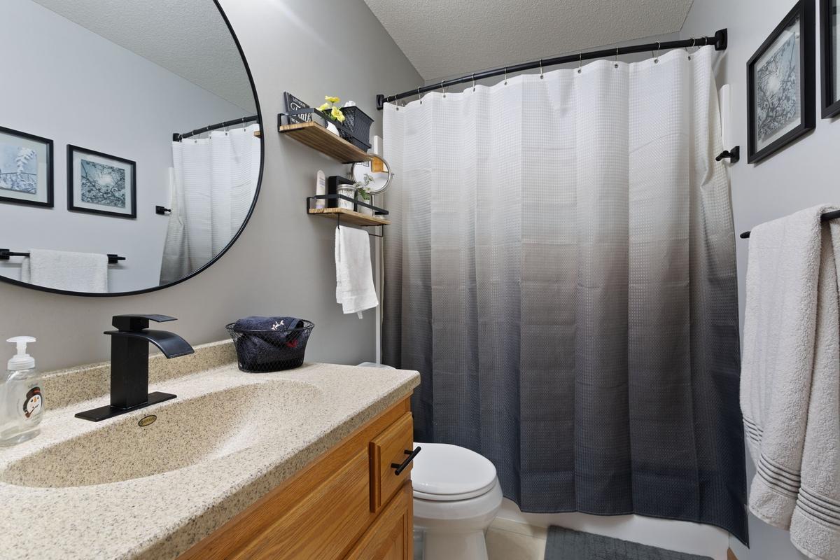 View of Residential at 5721 103rd Avenue, Brooklyn Park MN 55443, Brooklyn Park (24 of 41) - Mike Wilen | Minnesota Team Real Estate