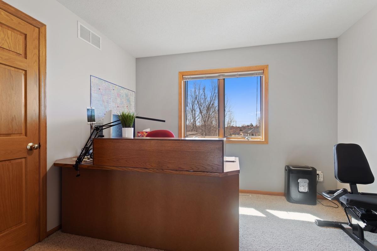 View of Residential at 5721 103rd Avenue, Brooklyn Park MN 55443, Brooklyn Park (32 of 41) - Mike Wilen | Minnesota Team Real Estate
