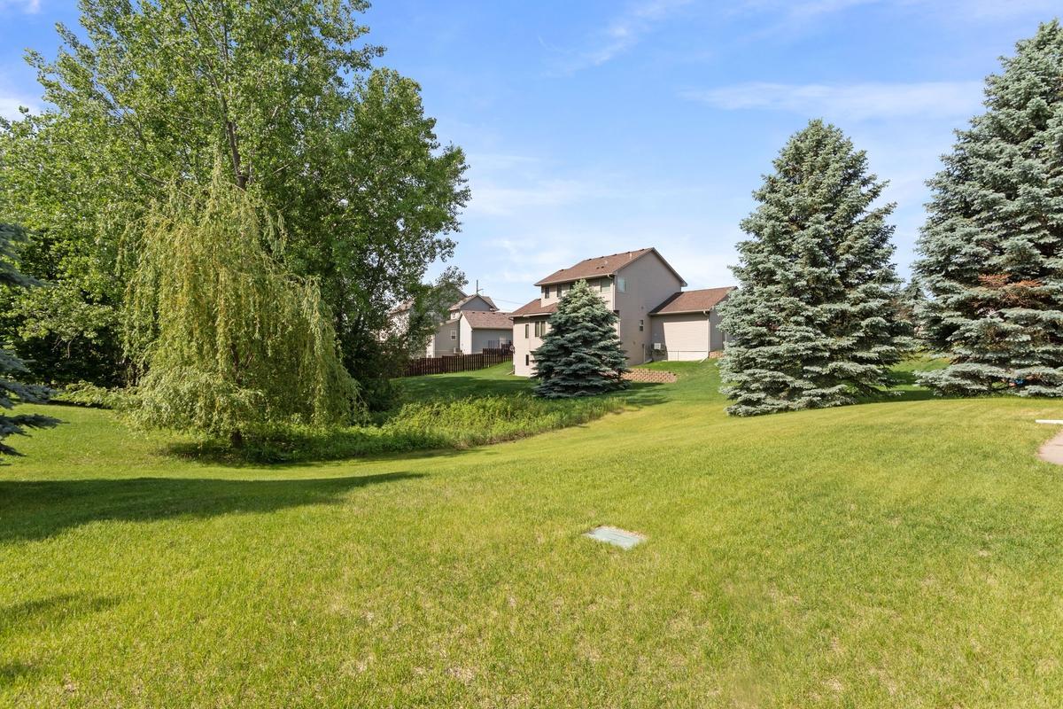 View of Residential at 5721 103rd Avenue, Brooklyn Park MN 55443, Brooklyn Park (39 of 41) - Mike Wilen | Minnesota Team Real Estate