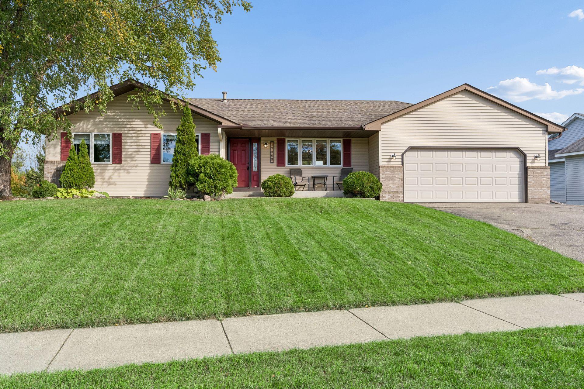 View of Single Family at 17308 Glencoe Avenue, Lakeville - Mike Wilen | Minnesota Team Real Estate
