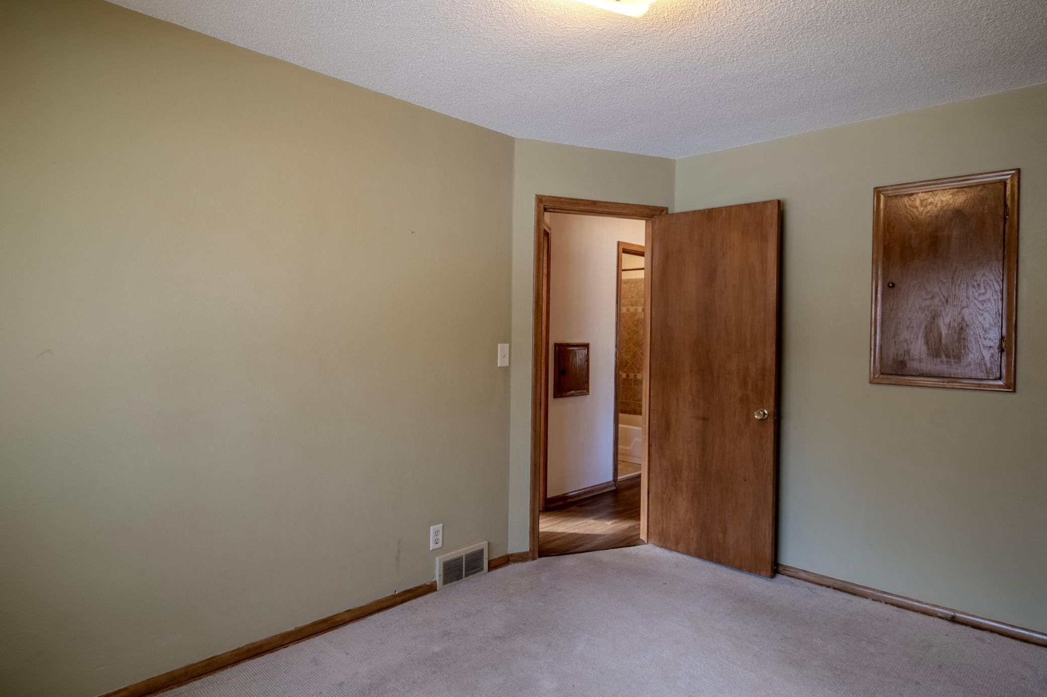View of Residential at 2187 Burr Street, Maplewood MN 55117, Maplewood (22 of 42) - Mike Wilen | Minnesota Team Real Estate