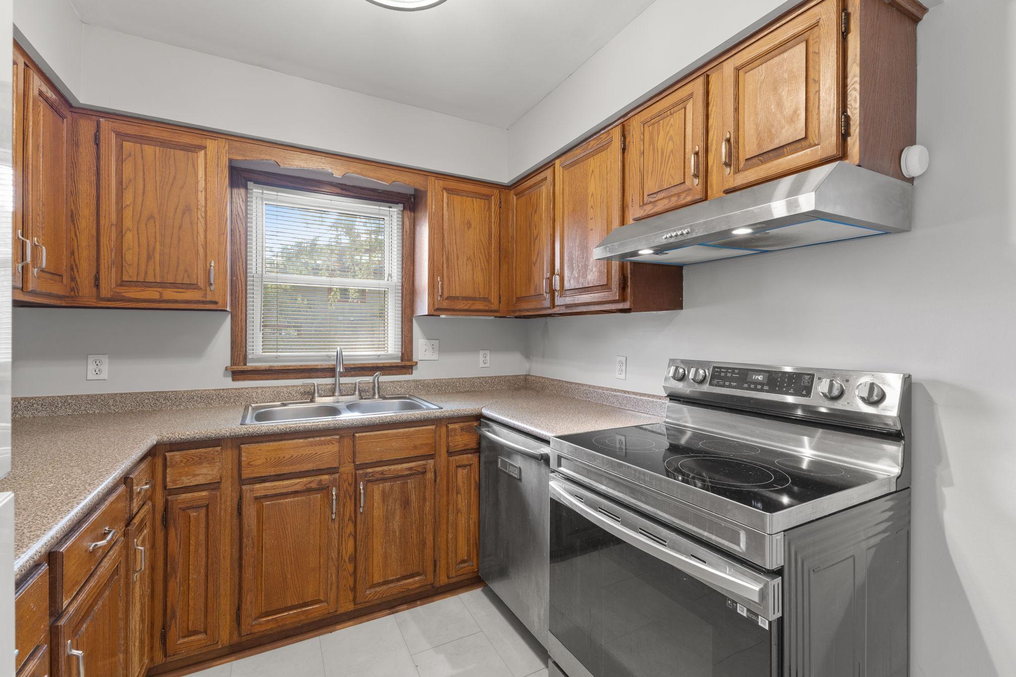 View of Residential at 5212 47th Avenue, Minneapolis MN 55417, Minneapolis (9 of 33) - Mike Wilen | Minnesota Team Real Estate