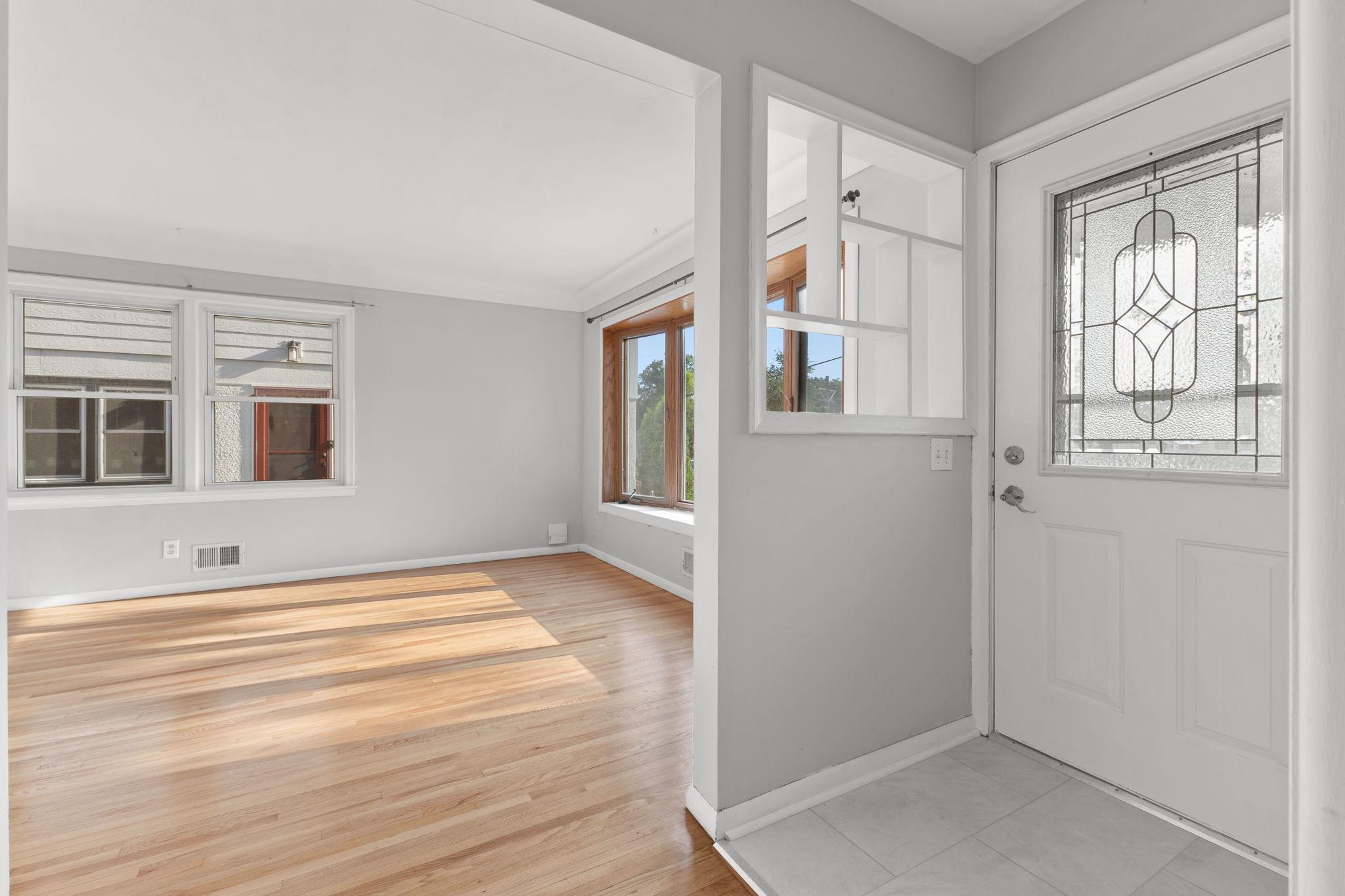 View of Residential at 5212 47th Avenue, Minneapolis MN 55417, Minneapolis (6 of 33) - Mike Wilen | Minnesota Team Real Estate