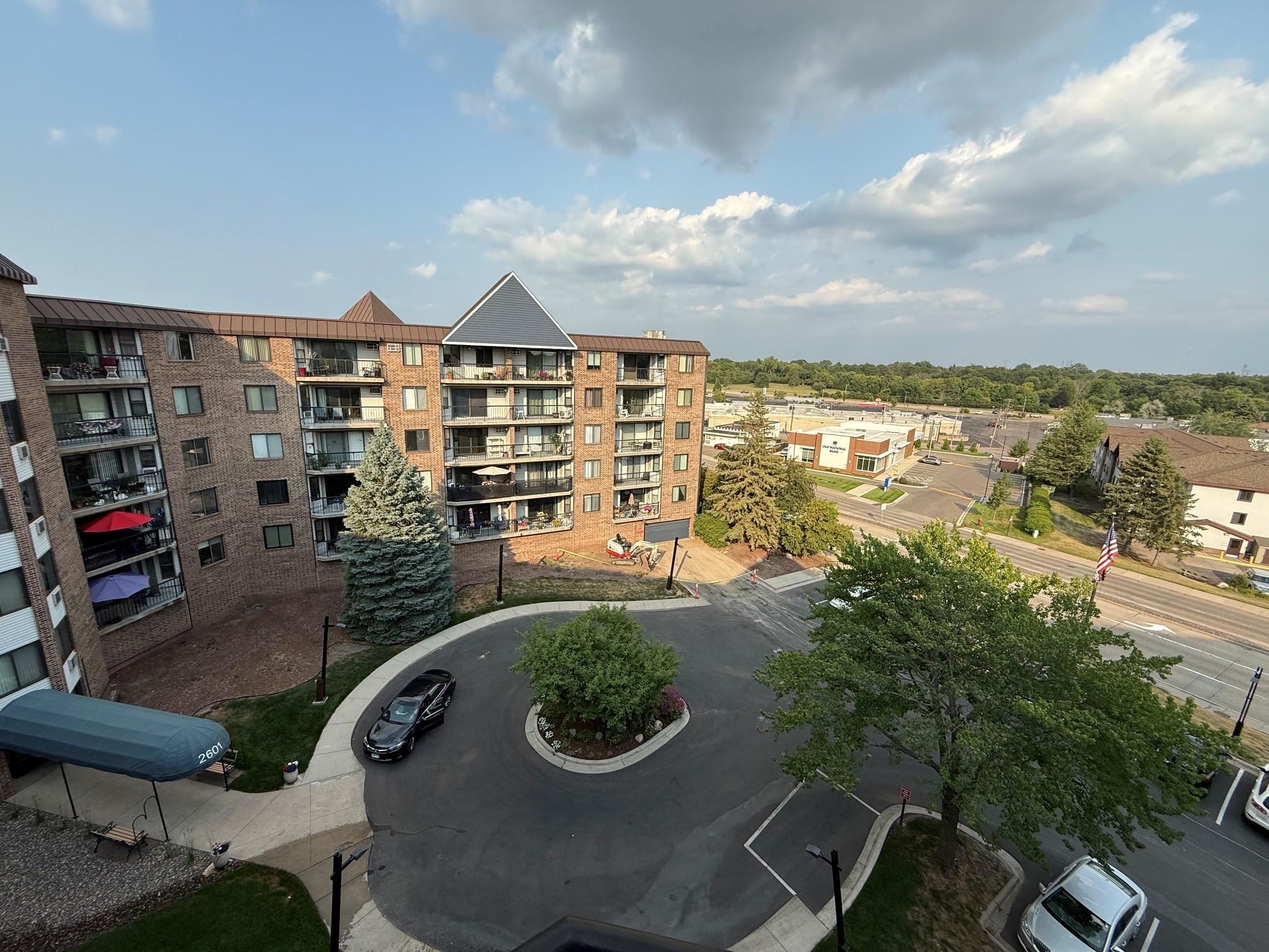 View of Residential at 2601 Kenzie Terrace #528, Saint Anthony MN 55418, Saint Anthony (17 of 20) - Mike Wilen | Minnesota Team Real Estate