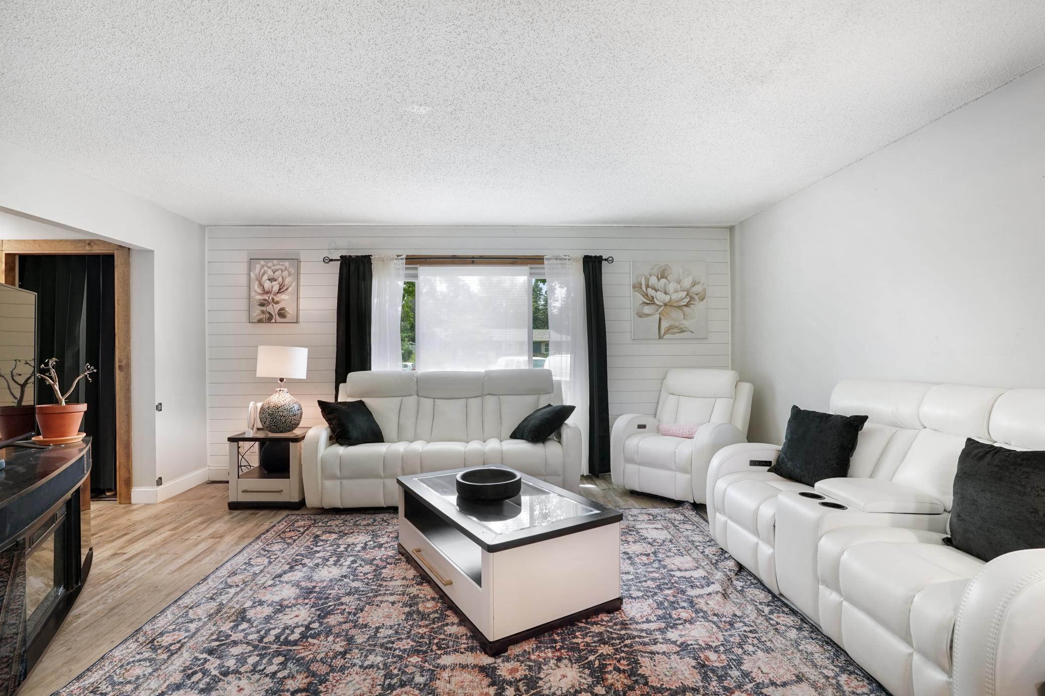 View of Residential at 2477 Brenner Avenue, Maplewood MN 55109, Maplewood (5 of 37) - Mike Wilen | Minnesota Team Real Estate