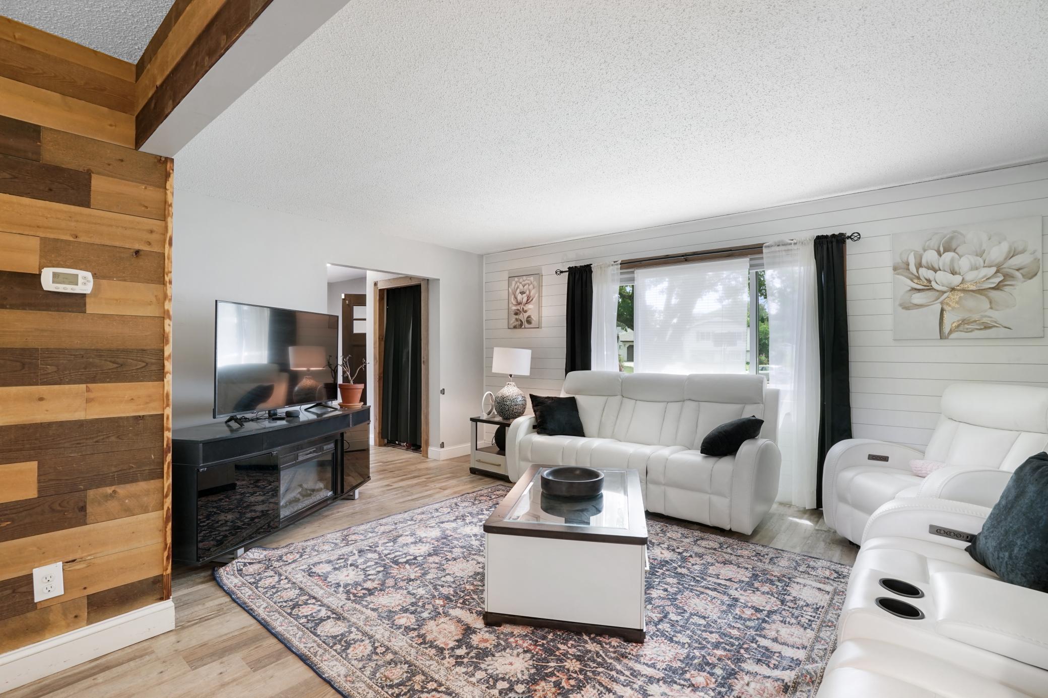 View of Residential at 2477 Brenner Avenue, Maplewood MN 55109, Maplewood (6 of 37) - Mike Wilen | Minnesota Team Real Estate