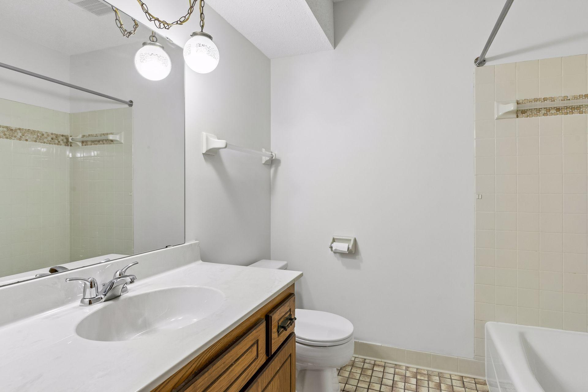 View of Residential at 2002 Mesabi Avenue, Maplewood MN 55109, Maplewood (14 of 20) - Mike Wilen | Minnesota Team Real Estate