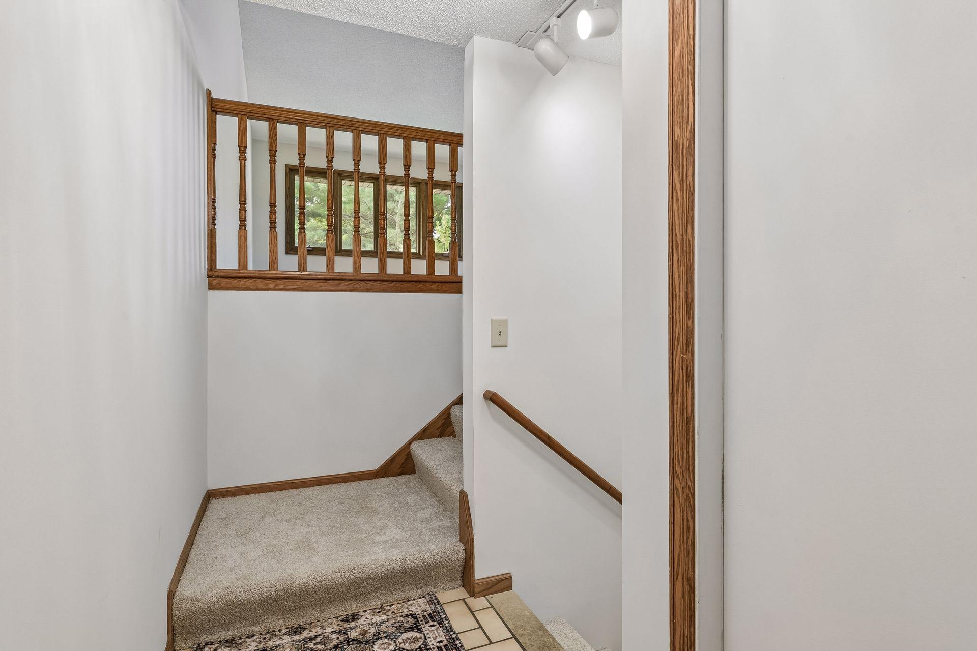 View of Residential at 2002 Mesabi Avenue, Maplewood MN 55109, Maplewood (4 of 20) - Mike Wilen | Minnesota Team Real Estate