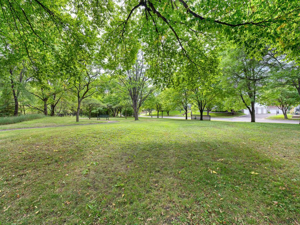 View of Residential at 406 Duke Street, Saint Paul MN 55102, Saint Paul (27 of 32) - Mike Wilen | Minnesota Team Real Estate