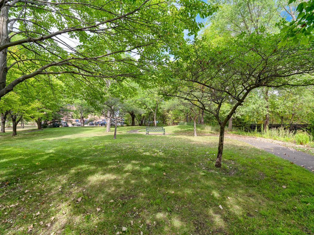 View of Residential at 406 Duke Street, Saint Paul MN 55102, Saint Paul (26 of 32) - Mike Wilen | Minnesota Team Real Estate