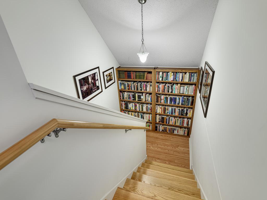 View of Residential at 406 Duke Street, Saint Paul MN 55102, Saint Paul (13 of 32) - Mike Wilen | Minnesota Team Real Estate