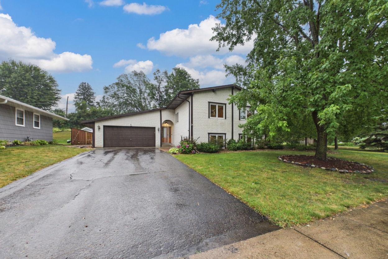 View of Residential at 2742 Hilltop Court, North Saint Paul MN 55109, North Saint Paul - Mike Wilen | Minnesota Team Real Estate