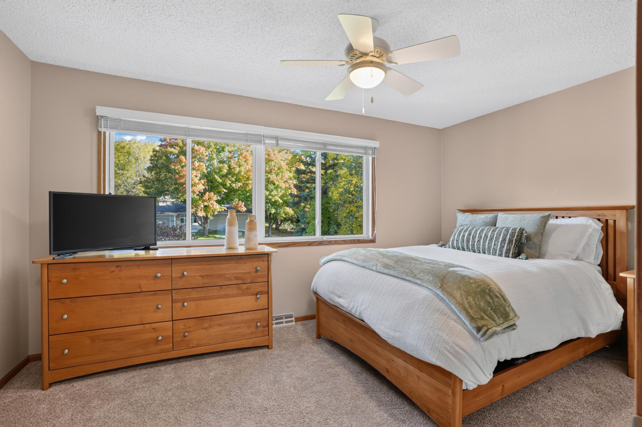 View of Residential at 8412 Hiawatha Avenue, Eden Prairie MN 55347, Eden Prairie (9 of 22) - Mike Wilen | Minnesota Team Real Estate