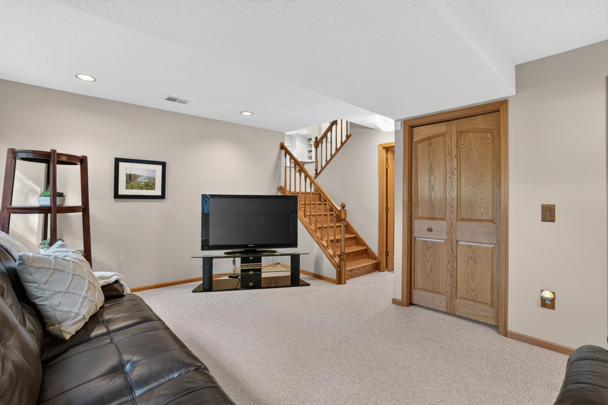 View of Residential at 8412 Hiawatha Avenue, Eden Prairie MN 55347, Eden Prairie (13 of 22) - Mike Wilen | Minnesota Team Real Estate