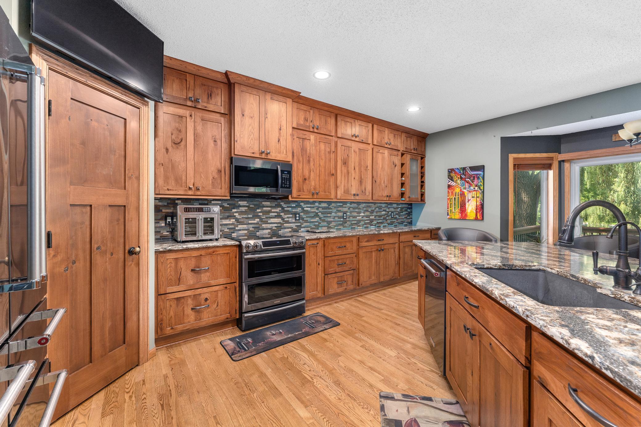 View of Residential at 1517 Deerwood Bend, Eagan MN 55122, Eagan (21 of 50) - Mike Wilen | Minnesota Team Real Estate