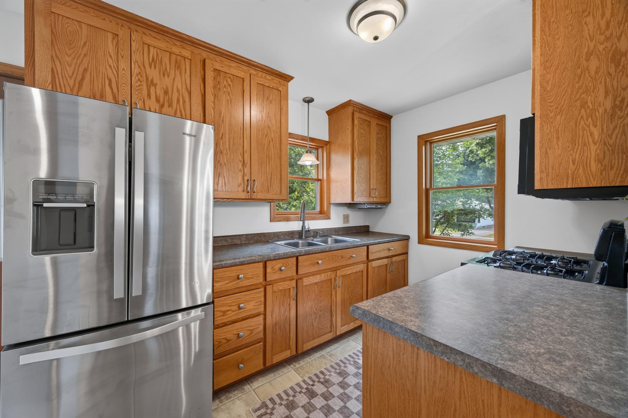 View of Residential at 2093 Sherwood Avenue, Saint Paul MN 55119, Saint Paul (10 of 42) - Mike Wilen | Minnesota Team Real Estate