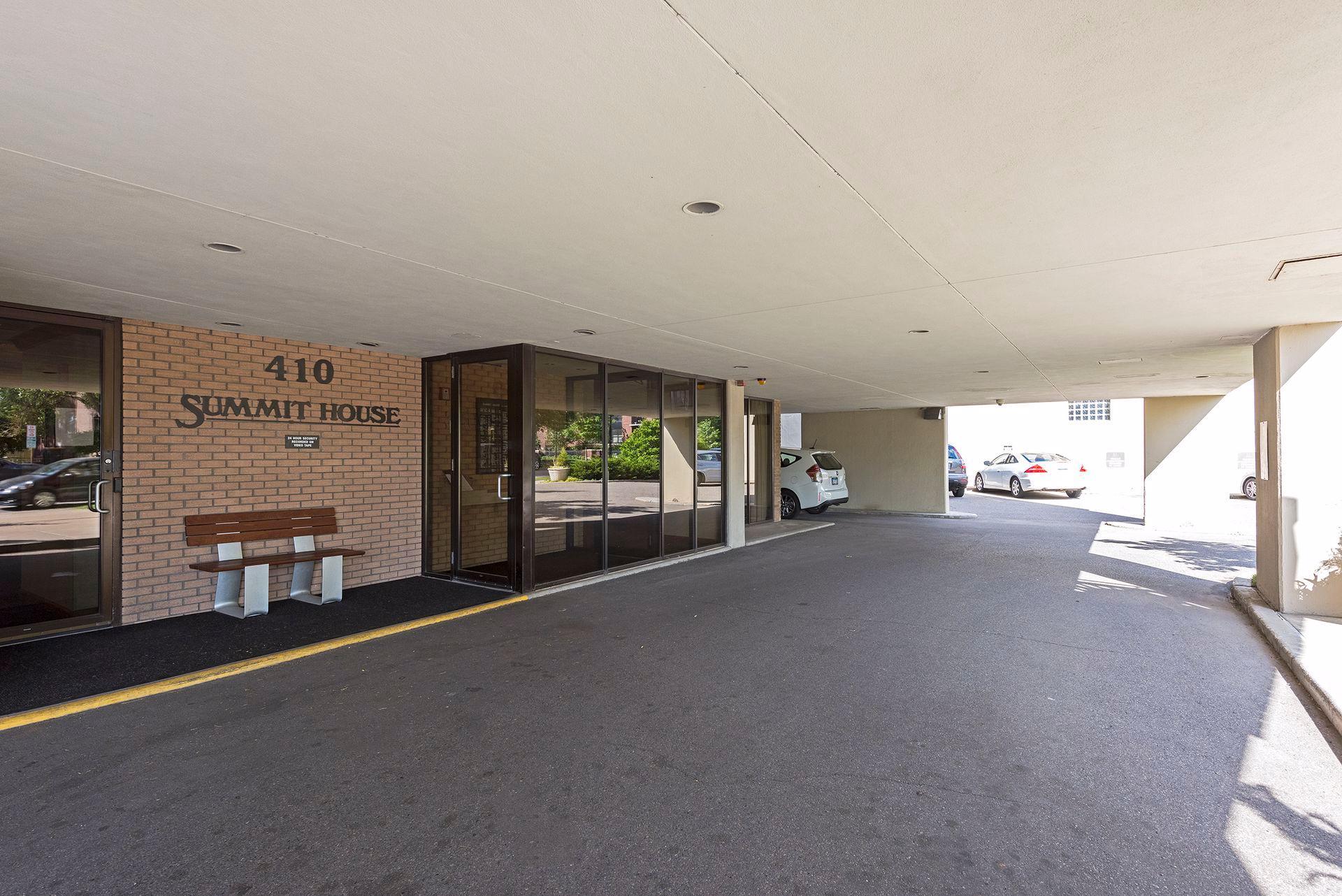 View of Residential at 400 Groveland Avenue #1912, Minneapolis MN 55403, Minneapolis (51 of 77) - Mike Wilen | Minnesota Team Real Estate