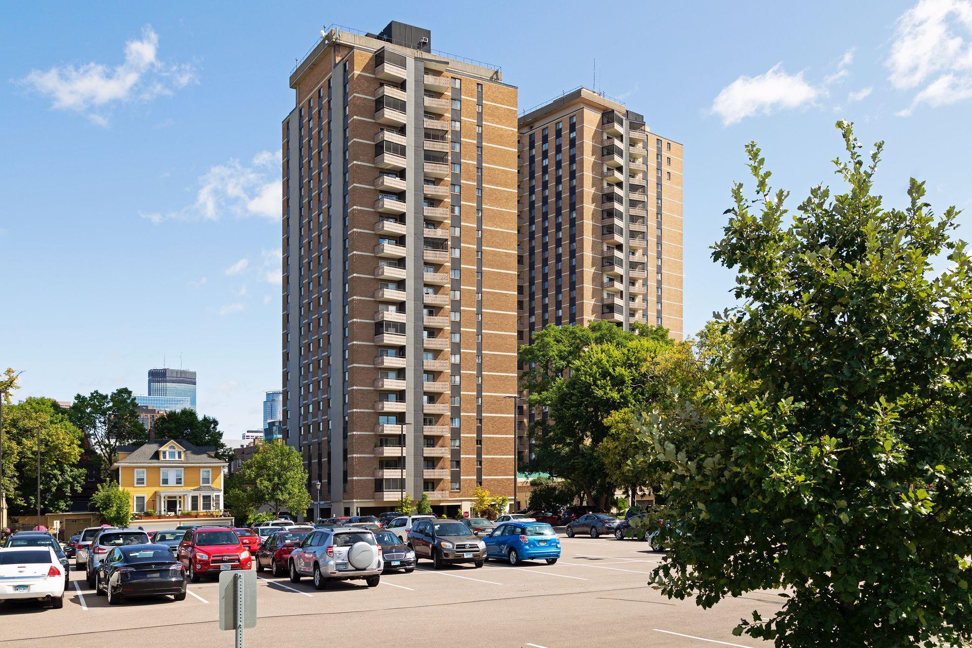 View of Residential at 400 Groveland Avenue #1912, Minneapolis MN 55403, Minneapolis (44 of 77) - Mike Wilen | Minnesota Team Real Estate