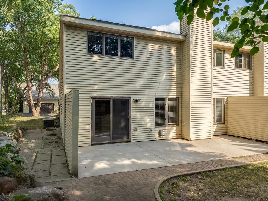 View of Residential at 1567 Humboldt Avenue, West Saint Paul MN 55118, West Saint Paul (15 of 18) - Mike Wilen | Minnesota Team Real Estate