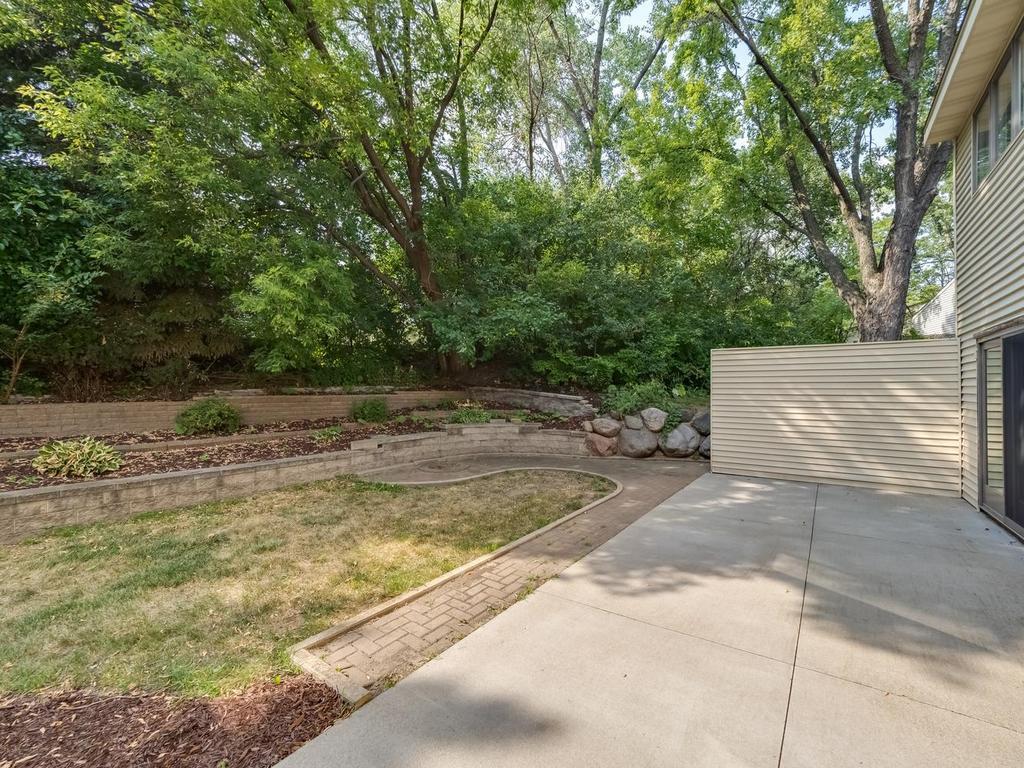 View of Residential at 1567 Humboldt Avenue, West Saint Paul MN 55118, West Saint Paul (16 of 18) - Mike Wilen | Minnesota Team Real Estate