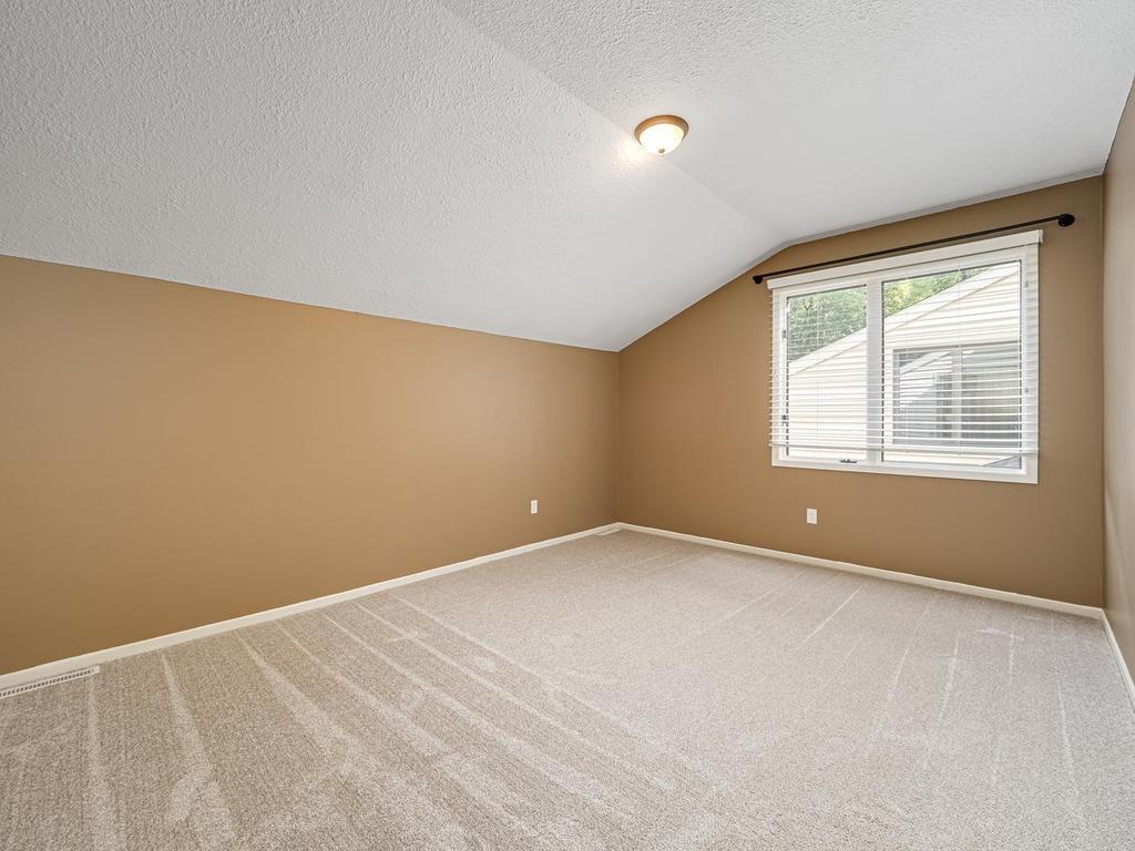 View of Residential at 1567 Humboldt Avenue, West Saint Paul MN 55118, West Saint Paul (7 of 18) - Mike Wilen | Minnesota Team Real Estate