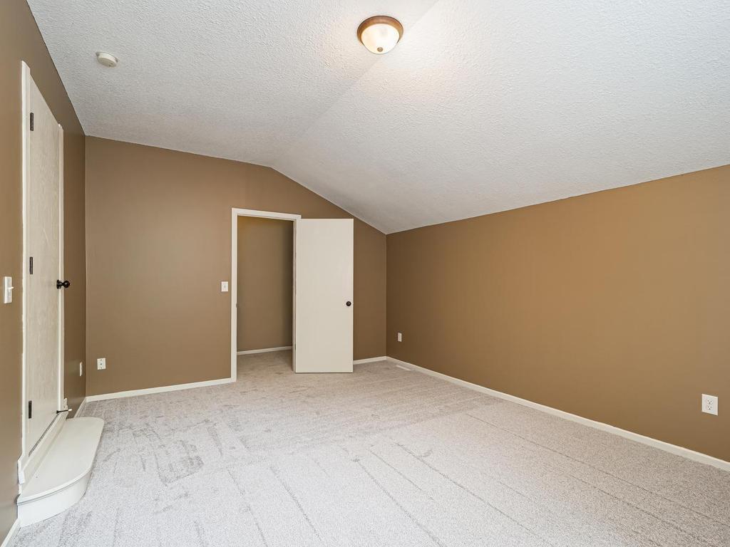 View of Residential at 1567 Humboldt Avenue, West Saint Paul MN 55118, West Saint Paul (8 of 18) - Mike Wilen | Minnesota Team Real Estate
