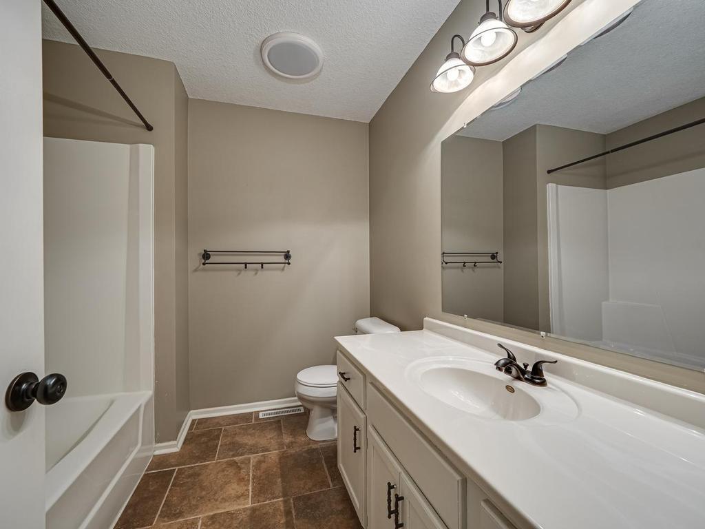 View of Residential at 1567 Humboldt Avenue, West Saint Paul MN 55118, West Saint Paul (10 of 18) - Mike Wilen | Minnesota Team Real Estate