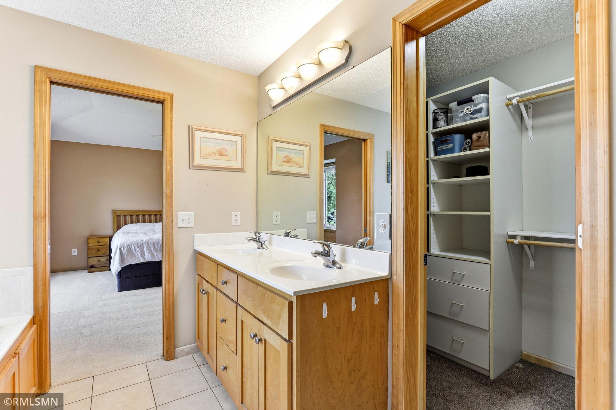 View of Residential at 6911 Cambridge Road, Shakopee MN 55379, Shakopee (29 of 56) - Mike Wilen | Minnesota Team Real Estate