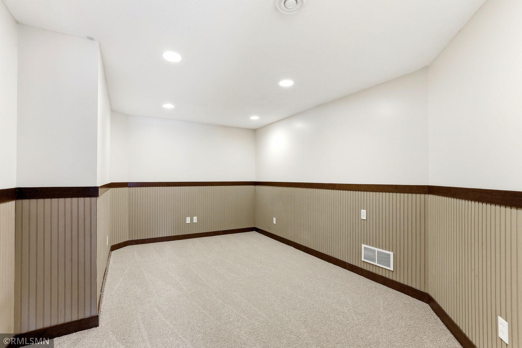 View of Residential at 6911 Cambridge Road, Shakopee MN 55379, Shakopee (47 of 56) - Mike Wilen | Minnesota Team Real Estate