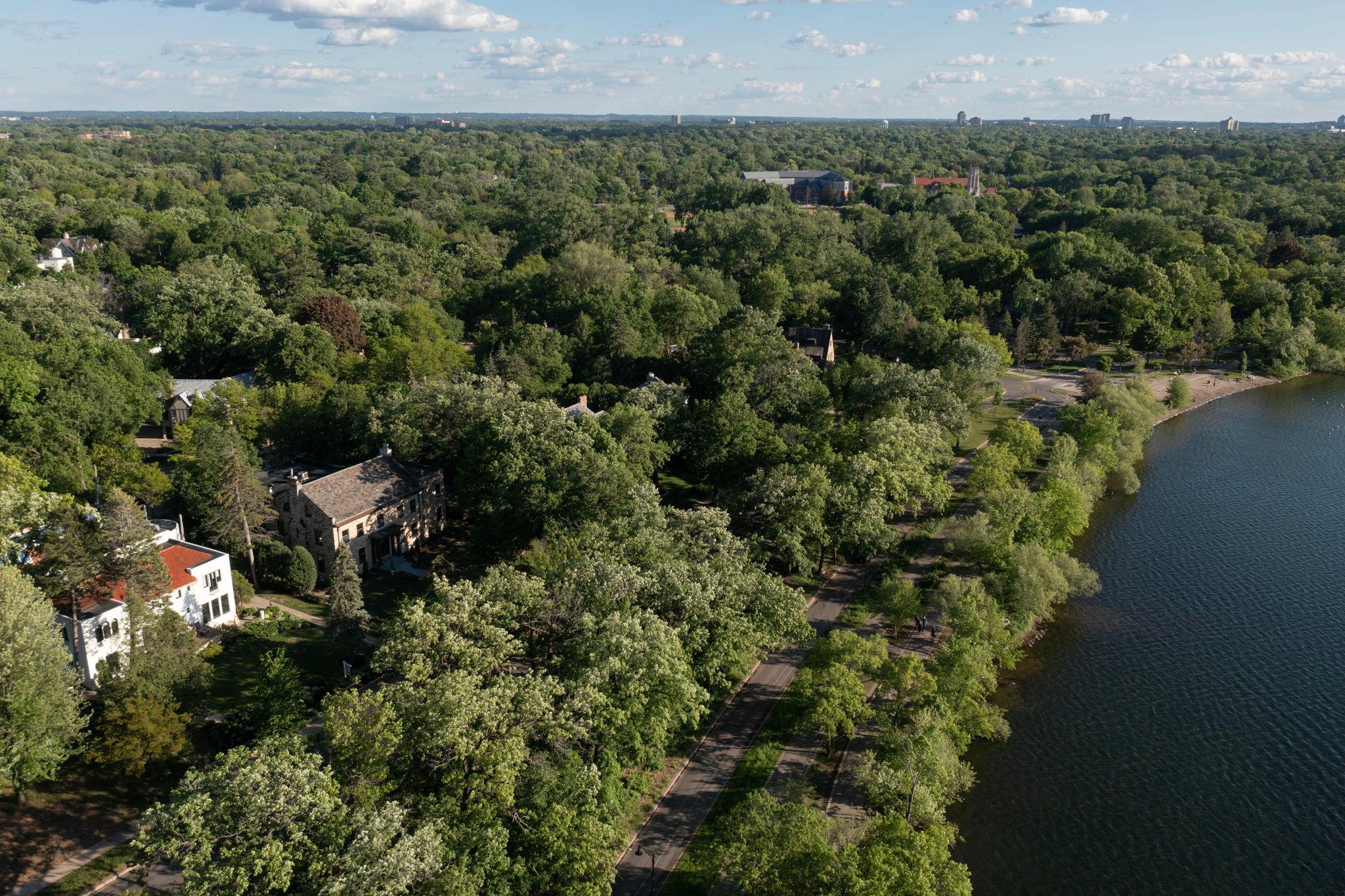View of Residential at 4649 Lake Harriet Parkway, Minneapolis MN 55419, Minneapolis (22 of 28) - Mike Wilen | Minnesota Team Real Estate
