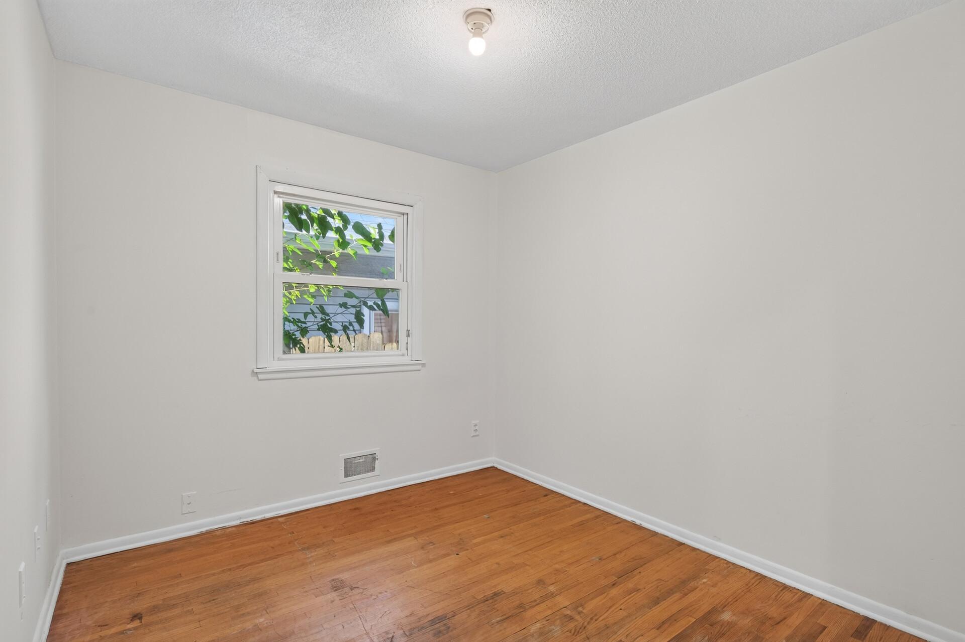 View of Residential at 5115 Camden Avenue, Minneapolis MN 55430, Minneapolis (21 of 34) - Mike Wilen | Minnesota Team Real Estate