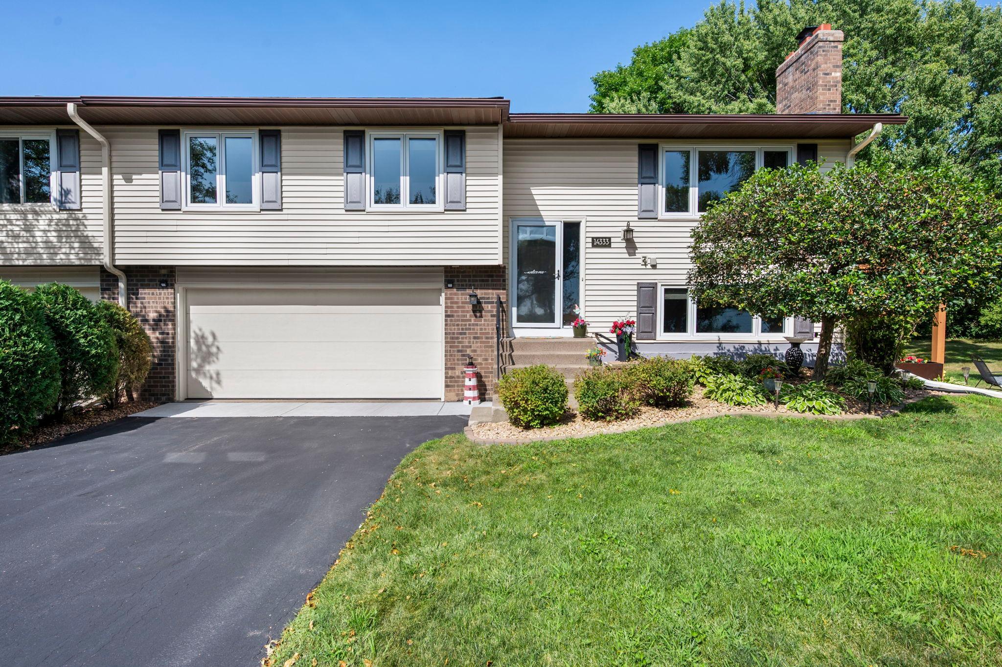 View of (TH) Quad/4 Corners at 14333 91st Place, Maple Grove - Mike Wilen | Minnesota Team Real Estate