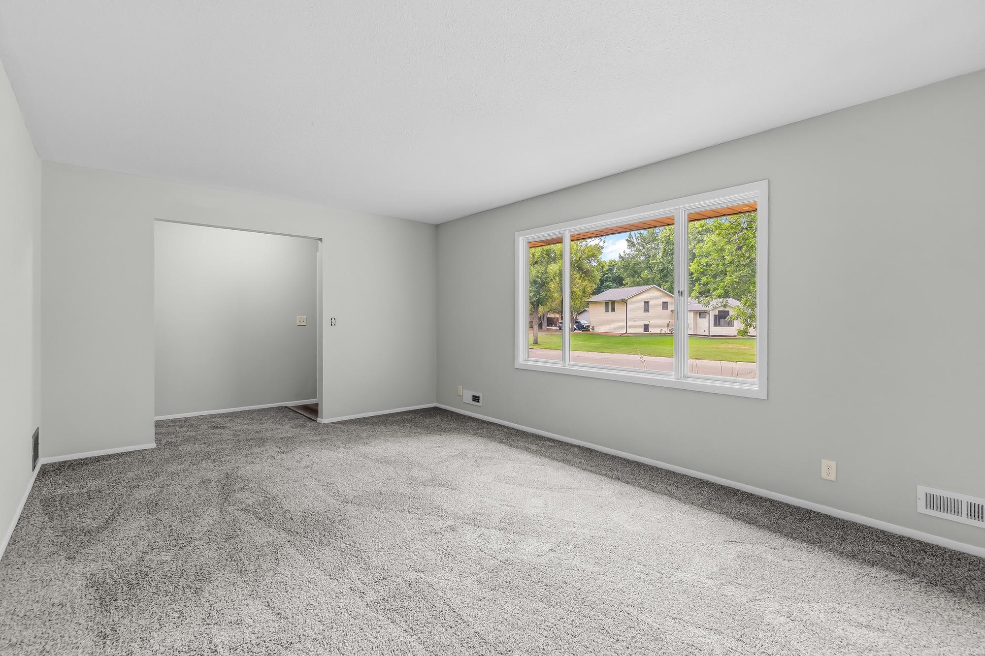 View of Residential at 10250 Boundary Creek Terrace, Maple Grove MN 55369, Maple Grove (7 of 23) - Mike Wilen | Minnesota Team Real Estate