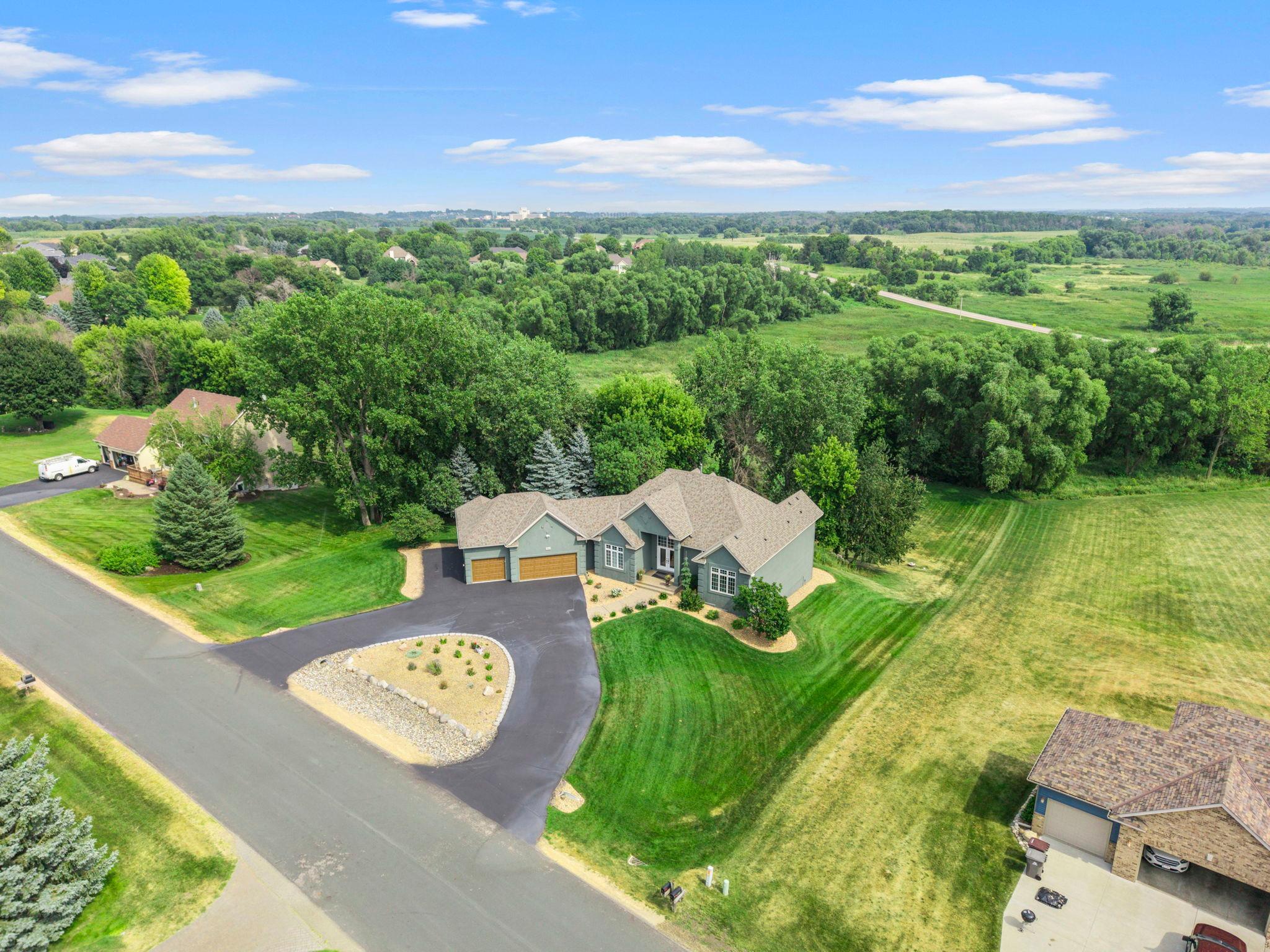 View of Residential at 584 Vista Ridge Lane, Shakopee MN 55379, Shakopee (35 of 43) - Mike Wilen | Minnesota Team Real Estate