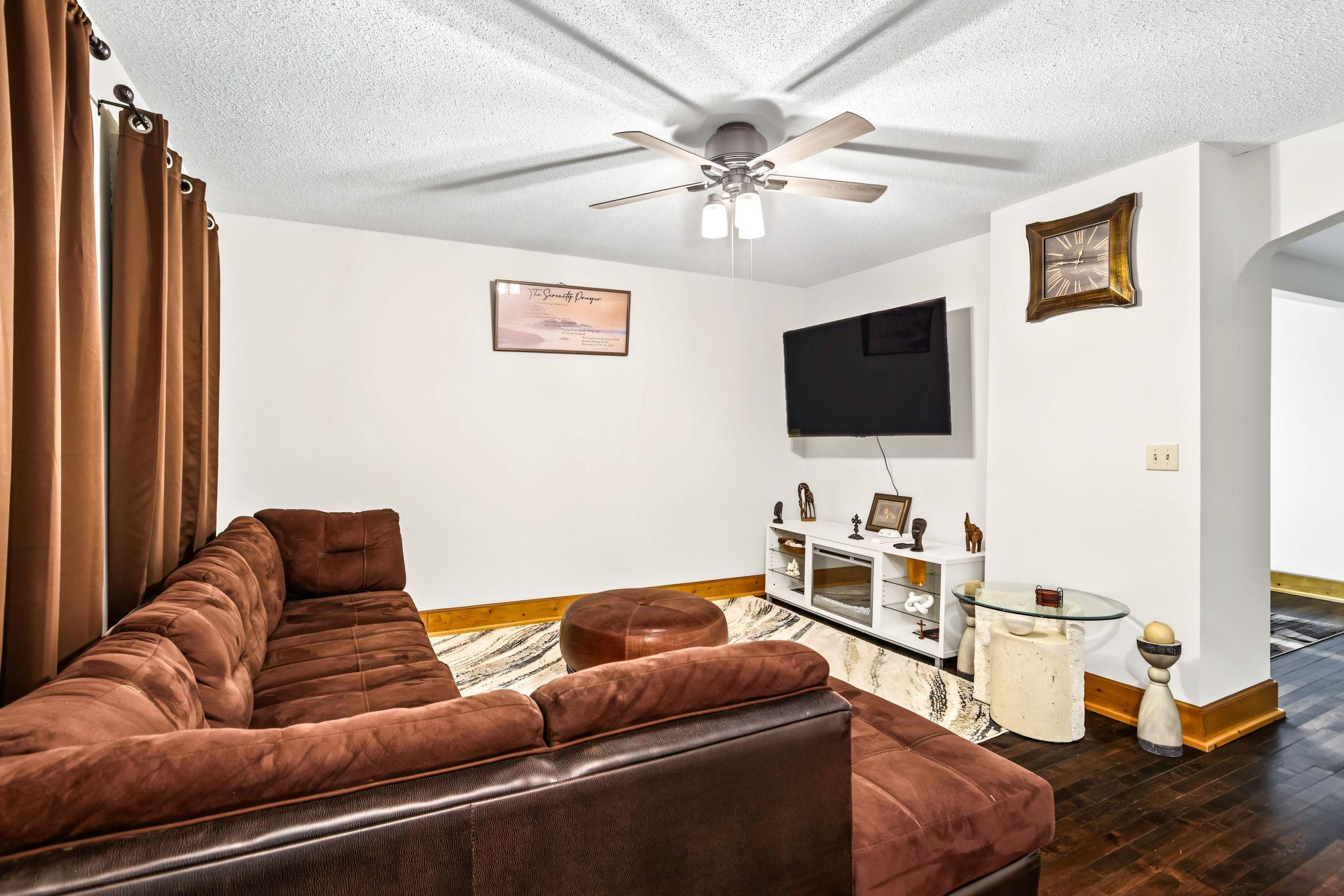 View of Residential at 263 Cottage Avenue, Saint Paul MN 55117, Saint Paul (6 of 31) - Mike Wilen | Minnesota Team Real Estate