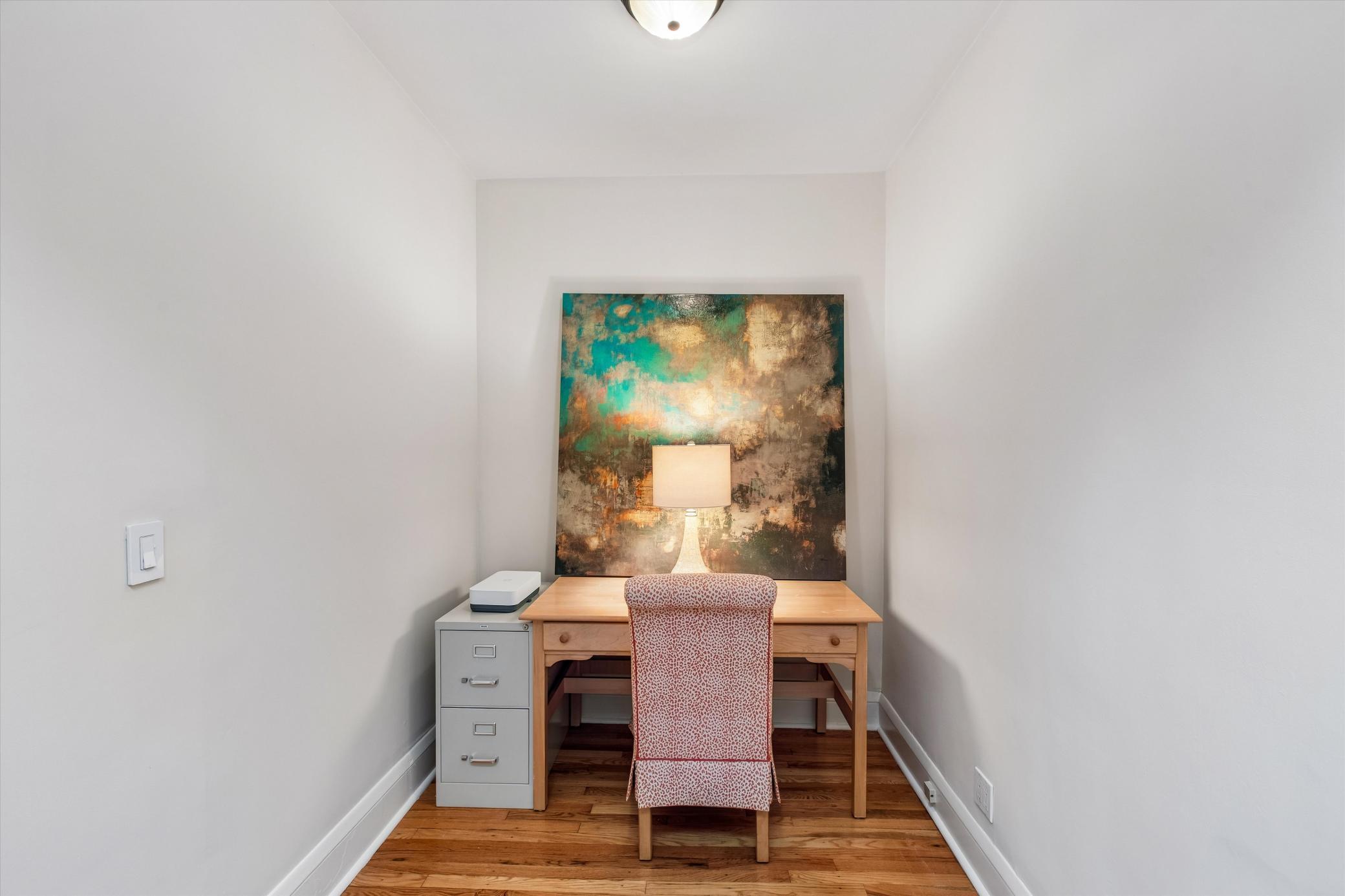 View of Residential at 2521 Humboldt Avenue #309, Minneapolis MN 55405, Minneapolis (22 of 31) - Mike Wilen | Minnesota Team Real Estate