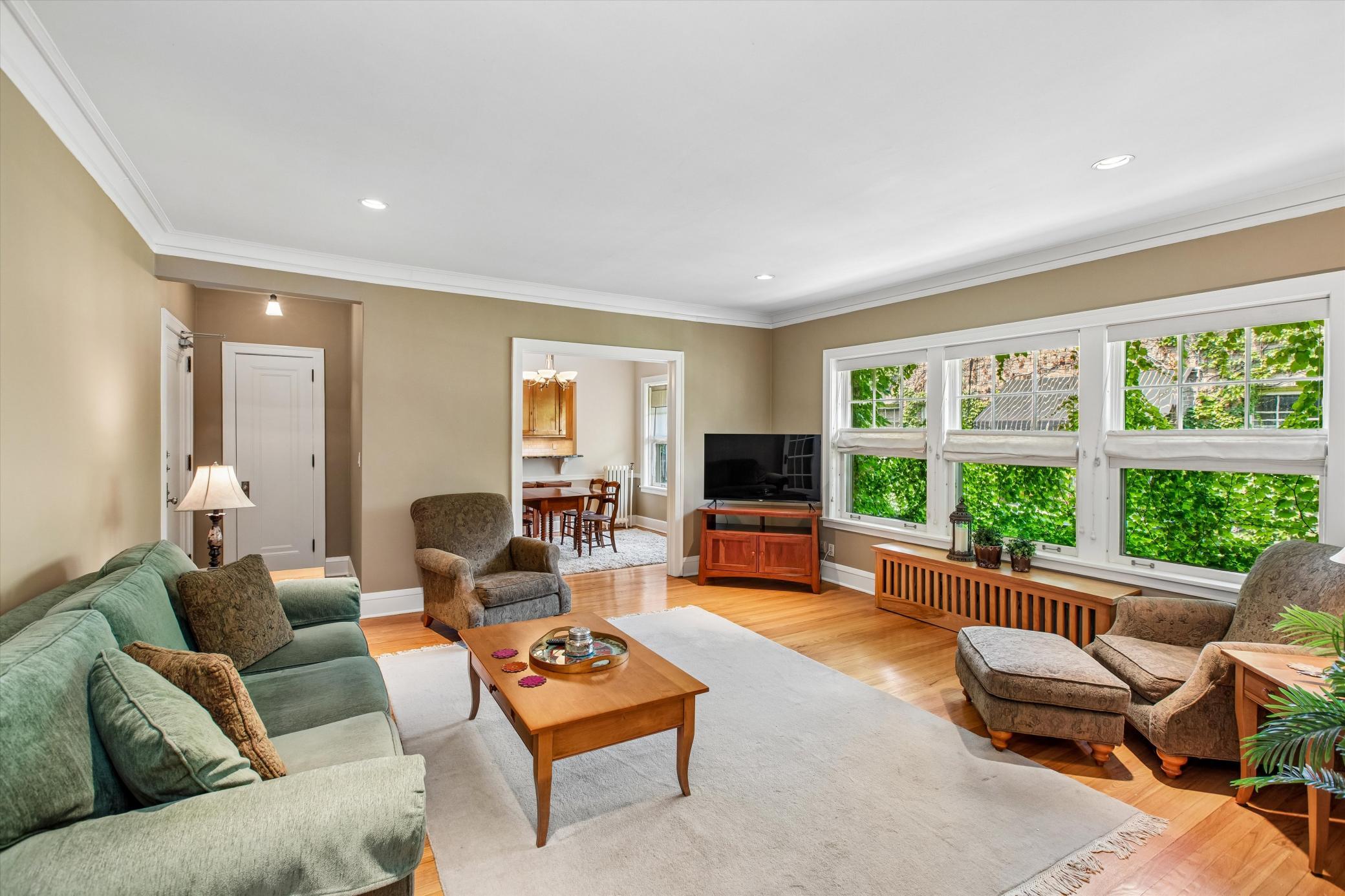 View of Residential at 2521 Humboldt Avenue #309, Minneapolis MN 55405, Minneapolis (11 of 31) - Mike Wilen | Minnesota Team Real Estate