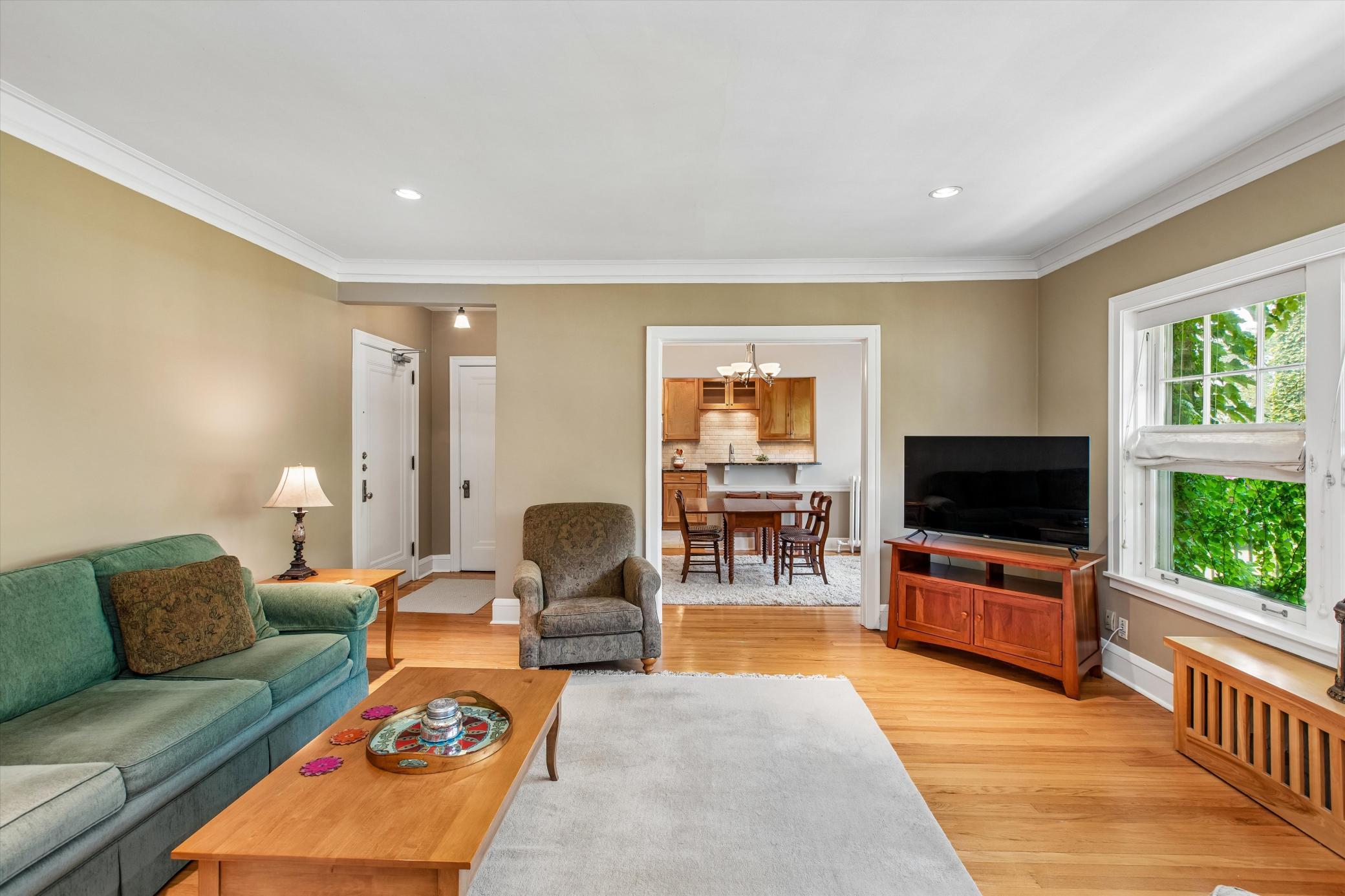 View of Residential at 2521 Humboldt Avenue #309, Minneapolis MN 55405, Minneapolis (10 of 31) - Mike Wilen | Minnesota Team Real Estate