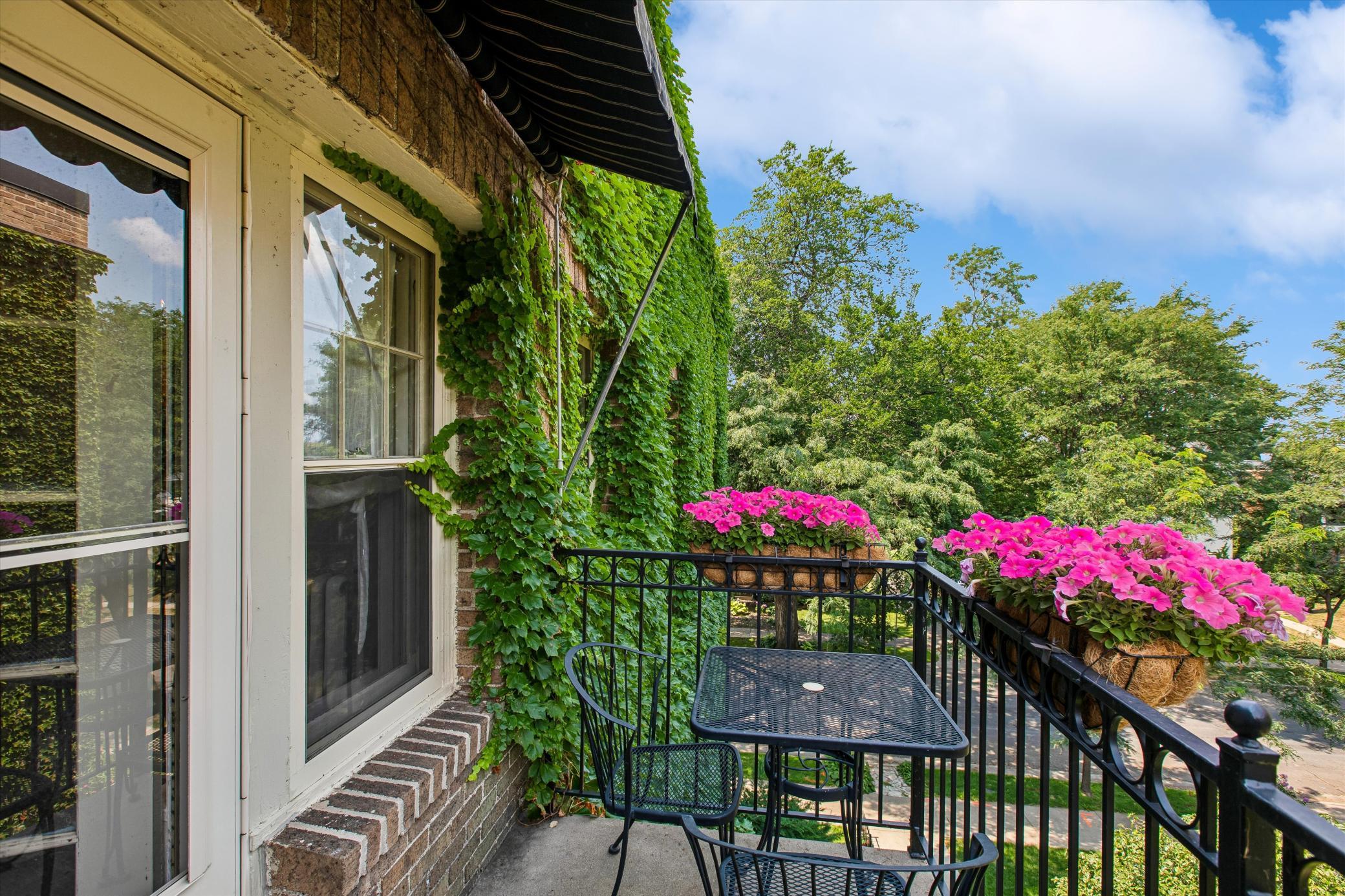 View of Residential at 2521 Humboldt Avenue #309, Minneapolis MN 55405, Minneapolis (18 of 31) - Mike Wilen | Minnesota Team Real Estate