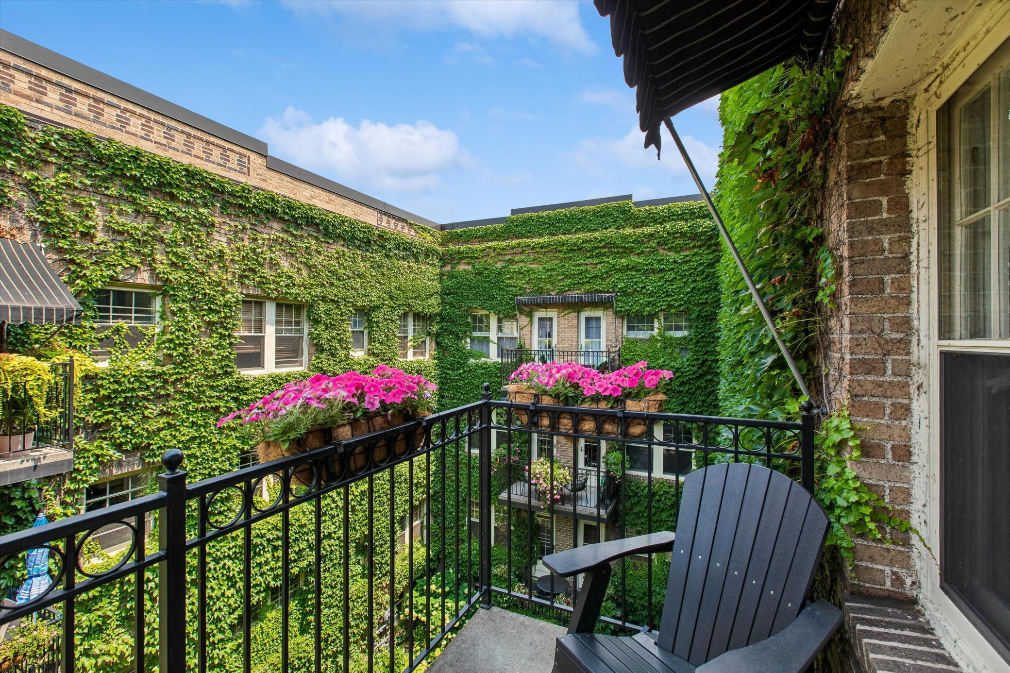 View of Residential at 2521 Humboldt Avenue #309, Minneapolis MN 55405, Minneapolis (17 of 31) - Mike Wilen | Minnesota Team Real Estate